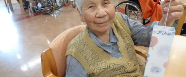 お持ち帰りレク「夏吊るし灯篭」