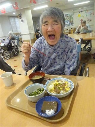 新メニュー ｷﾀ━+｡:.ﾟヽ(ﾟ∀ﾟ`..)ﾉﾟ.:｡+ﾟ━ｯ♪