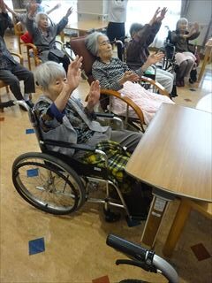 梅雨ニモマケズ　ｻﾞｰ///o(ﾟoﾟ;)o///雨